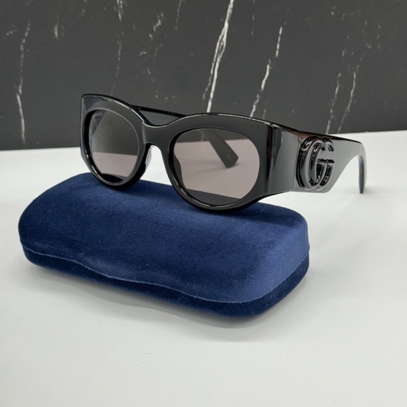 NEW GUCCI GG1544S 001 WOMEN SUNGLASSES GUCCI GG 1544S 001 BLACK GREY EYEWEAR - Picture 2 of 12